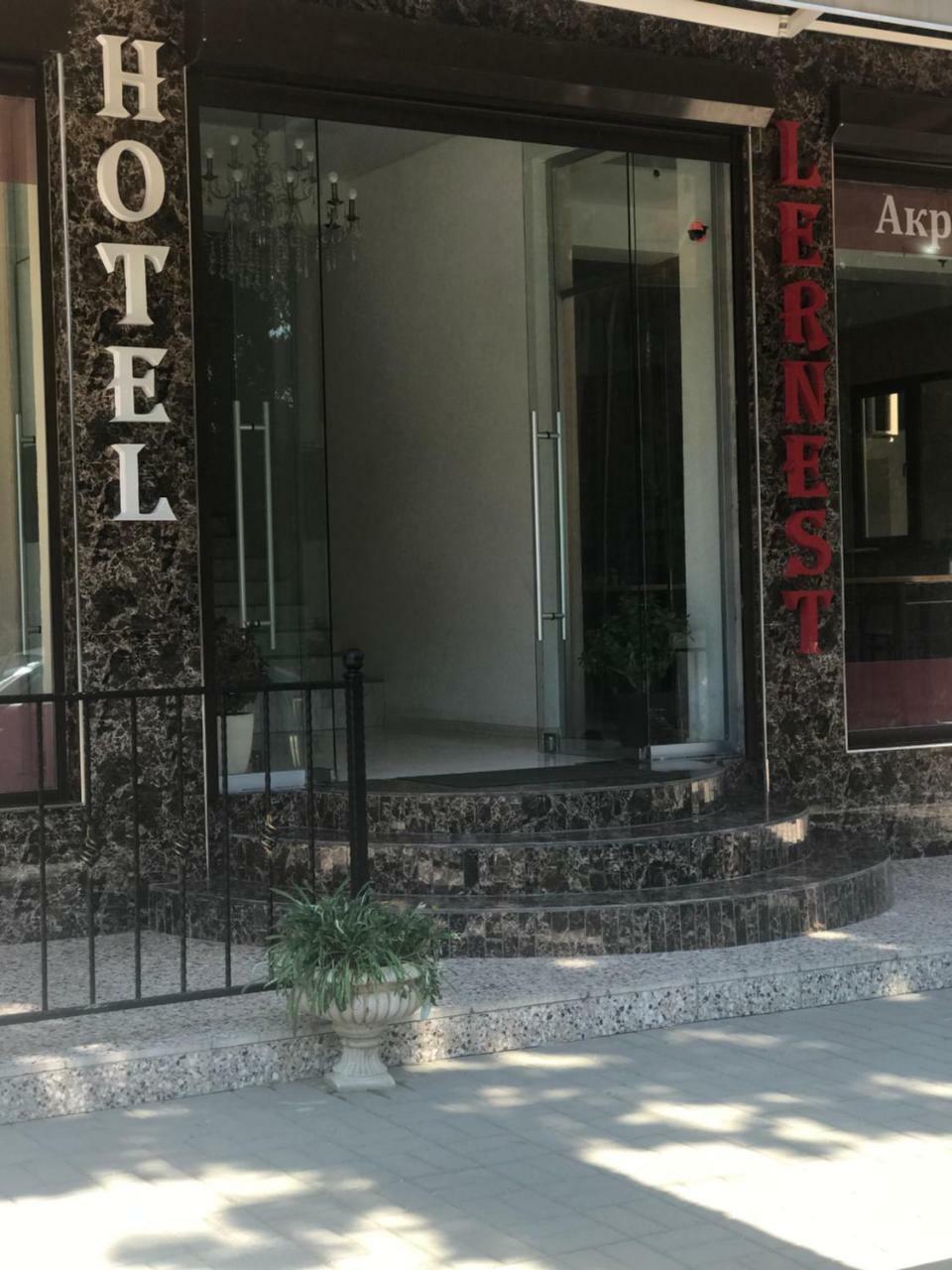 Hotel Lernest New Athos Exteriér fotografie